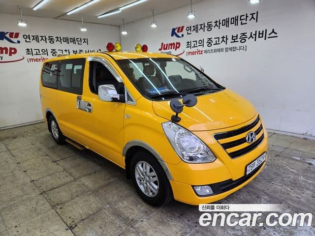 Hyundai Grand Starex детский перевозочный автомобиль, 2017 6