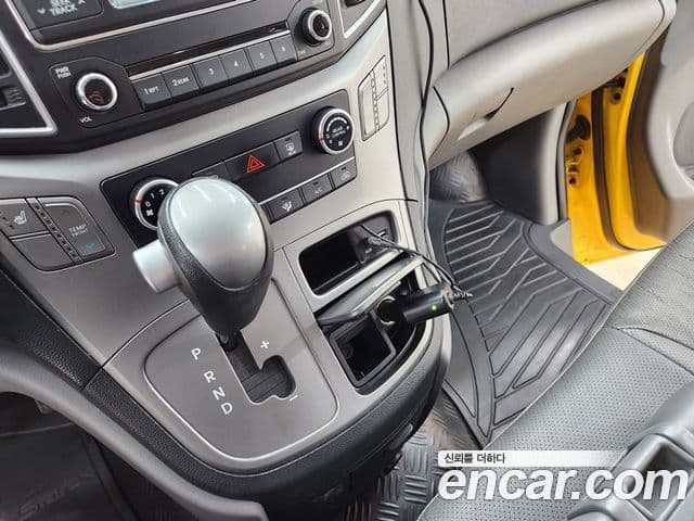 Hyundai Grand Starex детский перевозочный автомобиль, 2017 17