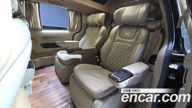 Kia The / новый New Carnival 9인승 High Limousine(компания по спецнадстройкам), 2019 12