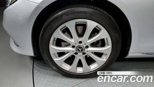 Mercedes-Benz E-класс W213 Exclusive, 2020 все фото