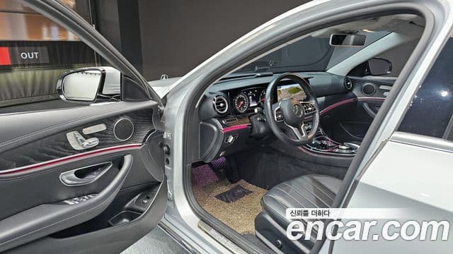 Mercedes-Benz E-класс W213 Exclusive, 2020 11