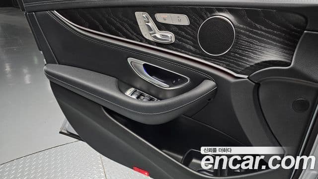 Mercedes-Benz E-класс W213 Exclusive, 2020 14