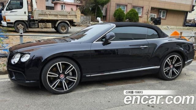Bentley Continental GT 2세대 4.0 GTC, 2013 3