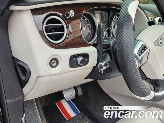 Bentley Continental GT 2세대 4.0 GTC, 2013 11