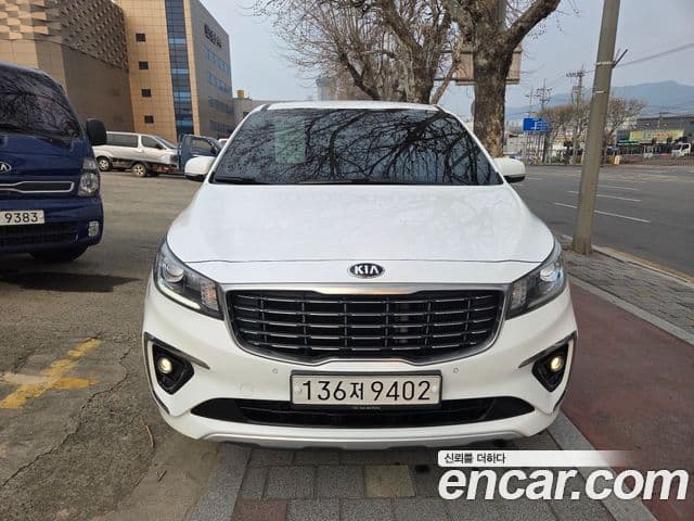 Kia The / новый New Carnival Luxury, 2019 3