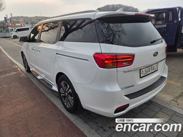 Kia The / новый New Carnival Luxury, 2019 6