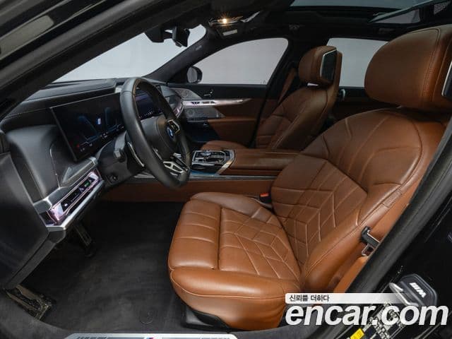 BMW i7 (G70) xDrive 60 M Sport, 2023 10