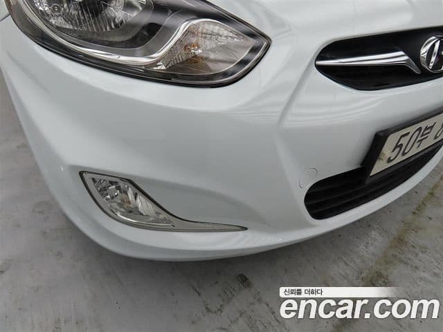 Hyundai Accent(новый кузов / новое поколение) Premier, 2011 16