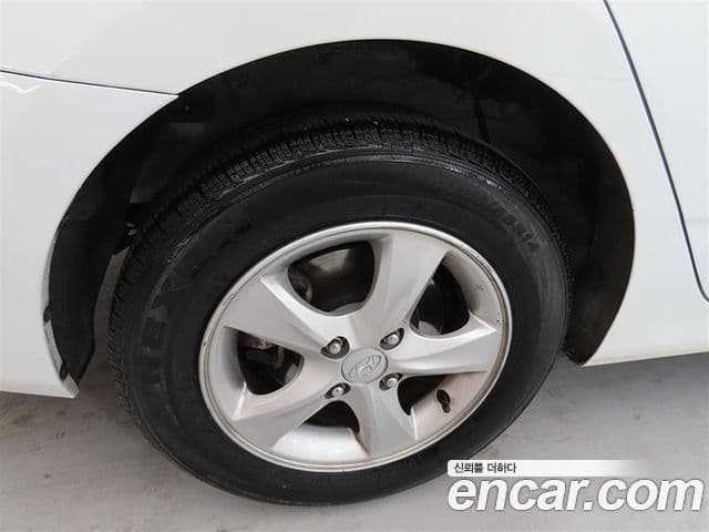 Hyundai Accent(новый кузов / новое поколение) Premier, 2011 19