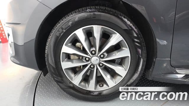 Kia All New Carnival Luxury, 2017 все фото