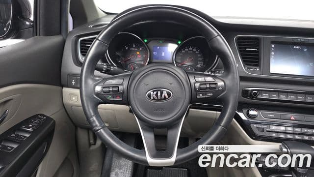Kia All New Carnival Luxury, 2017 13