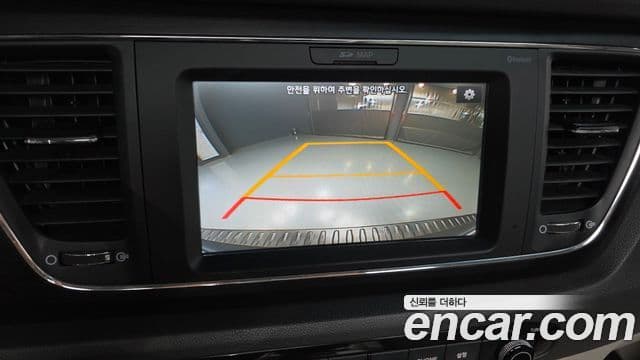 Kia All New Carnival Luxury, 2017 15