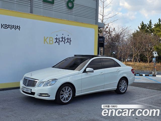 Mercedes-Benz E-класс W212 E300 Elegance, 2012 1