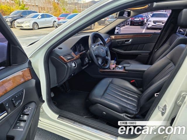 Mercedes-Benz E-класс W212 E300 Elegance, 2012 6