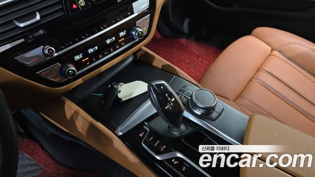 BMW 5시리즈 (G30) 520i M Sport, 2023 9