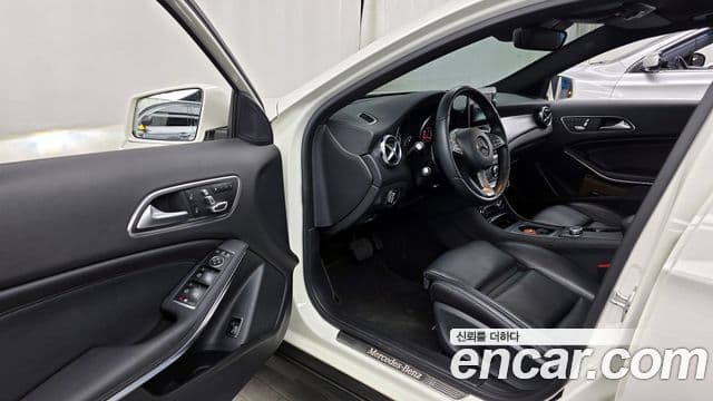 Mercedes-Benz GLA-класс X156 Premium, 2018 10