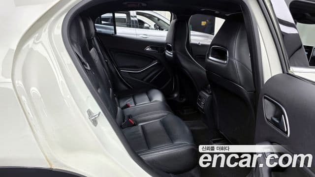 Mercedes-Benz GLA-класс X156 Premium, 2018 12