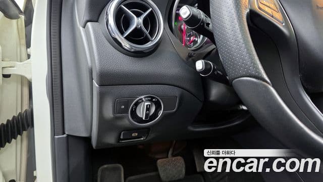 Mercedes-Benz GLA-класс X156 Premium, 2018 16