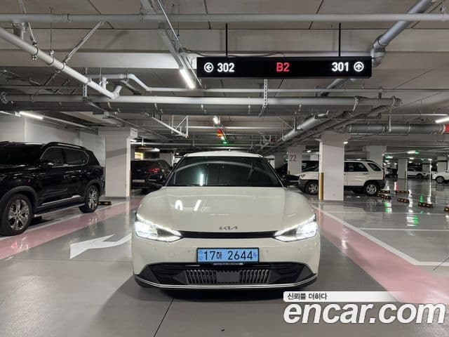 Kia The / новый New EV6 Air, 2024 1