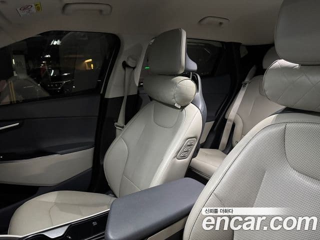 Kia The / новый New EV6 Air, 2024 3