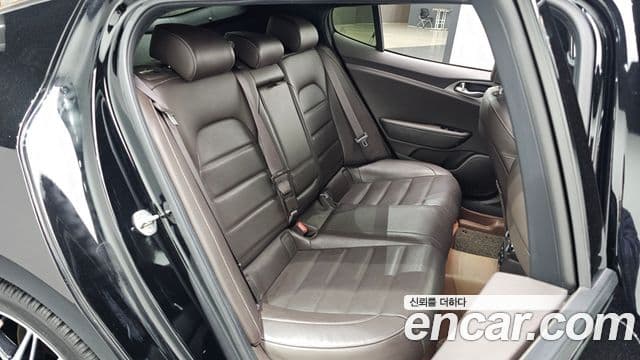Kia 스팅어 Platinum, 2019 12