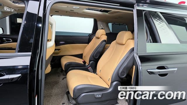 Kia Carnival 4세대 Signature, 2022 11