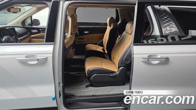 Kia Carnival 4세대 Signature, 2021 11