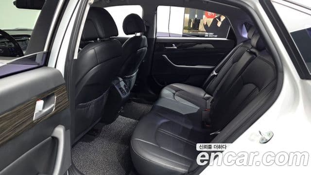 Hyundai LF Sonata 2.0 Smart, 2015 12