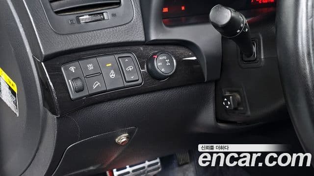 Kia Mohave 4WD KV300, 2015 17