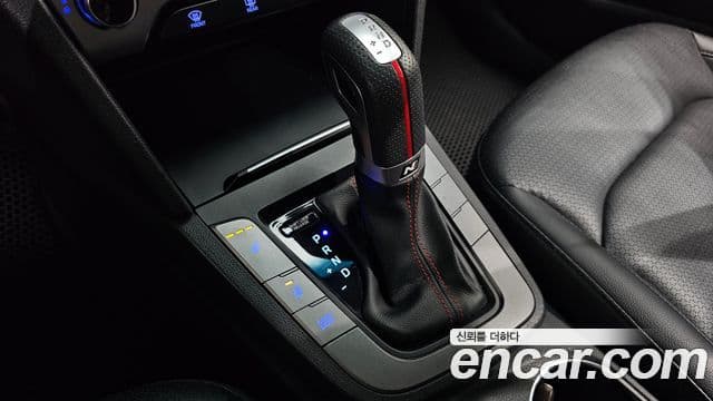 Hyundai Avante AD 1.6 GDI Smart, 2016 9