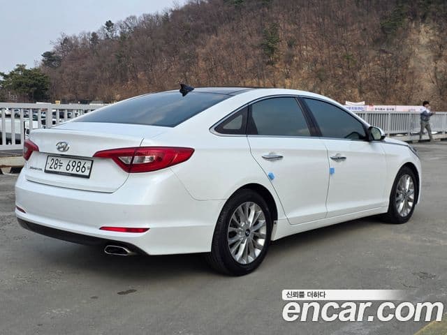 Hyundai LF Sonata LPI Modern(для людей с инвалидностью), 2015 4