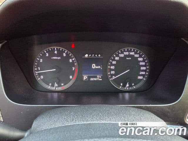 Hyundai LF Sonata LPI Modern(для людей с инвалидностью), 2015 7