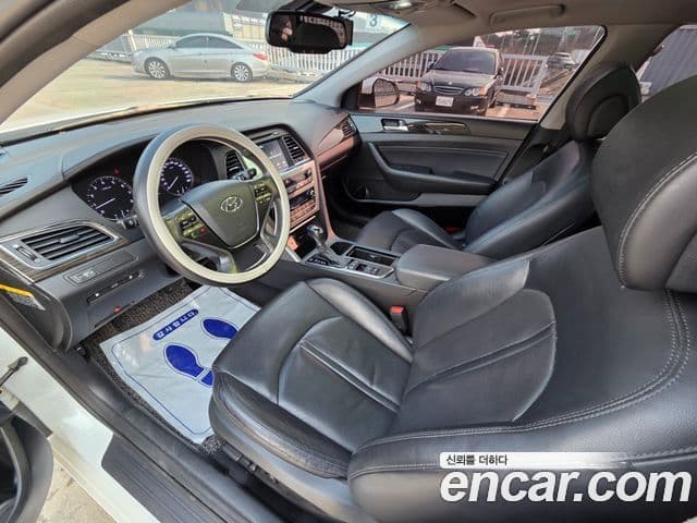 Hyundai LF Sonata LPI Modern(для людей с инвалидностью), 2015 15