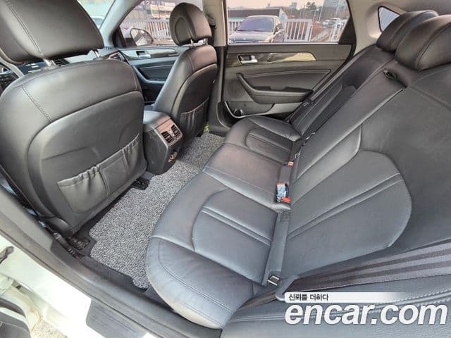 Hyundai LF Sonata LPI Modern(для людей с инвалидностью), 2015 16