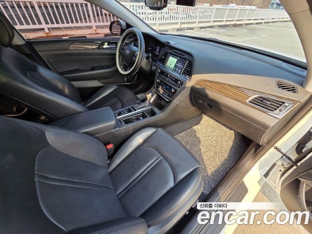 Hyundai LF Sonata LPI Modern(для людей с инвалидностью), 2015 17