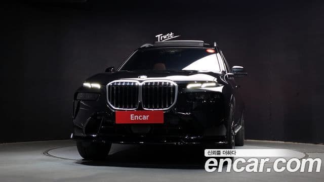 BMW X7 (G07) xDrive 40i M Sport 7인승, 2025 3