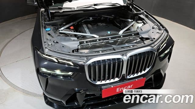 BMW X7 (G07) xDrive 40i M Sport 7인승, 2025 6