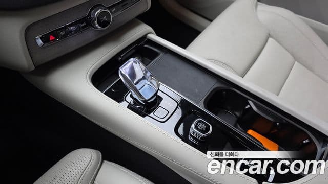 Volvo XC90 2세대 T8 Ultimate Bright гибрид, 2024 9