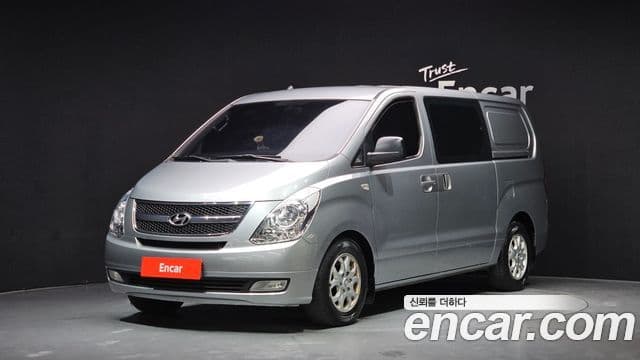 Hyundai Grand Starex CVX Luxury, 2015 1