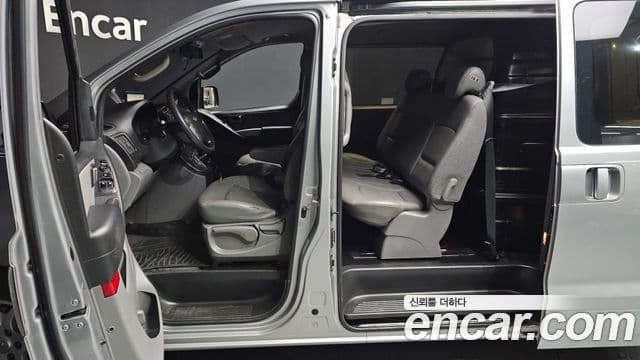 Hyundai Grand Starex CVX Luxury, 2015 10