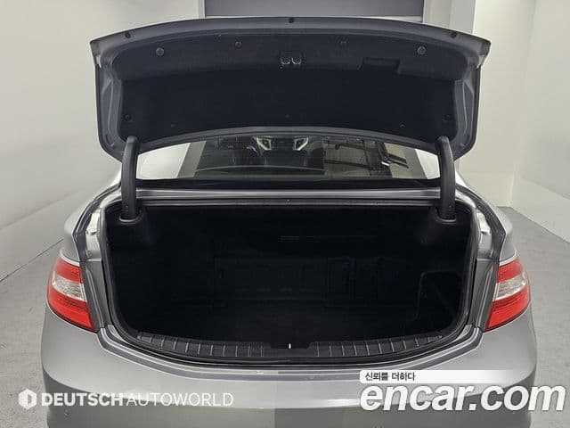 Hyundai Grandeur HG гибрид Premium, 2016 19