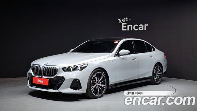 BMW 5시리즈 (G60) 530i xDrive M Sport, 2025 1