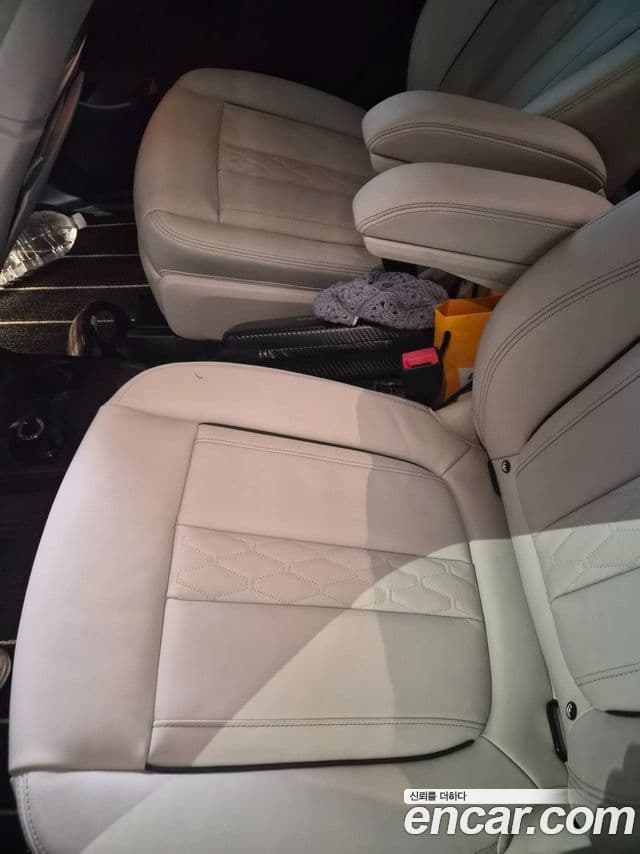 BMW X7 (G07) xDrive 40i M Sport 6인승, 2025 10