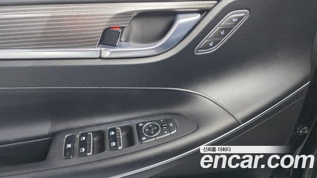 Hyundai Grandeur IG 3.0 LPi Exclusive (арендный автомобиль), 2019 12