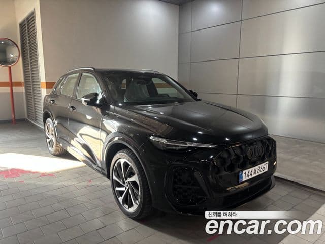 Audi Q5 (80A) 40 TDI Quattro S Line чёрный Edition, 2025 4