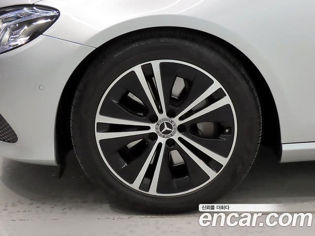 Mercedes-Benz E-класс W213 Avantgarde, 2020 все фото