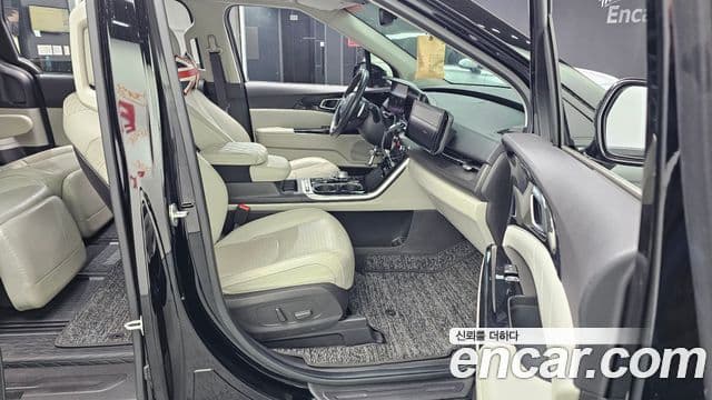 Kia Carnival 4세대 Signature, 2021 11