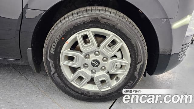 Hyundai Staria Modern, 2025 все фото