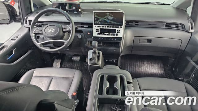 Hyundai Staria Modern, 2025 7