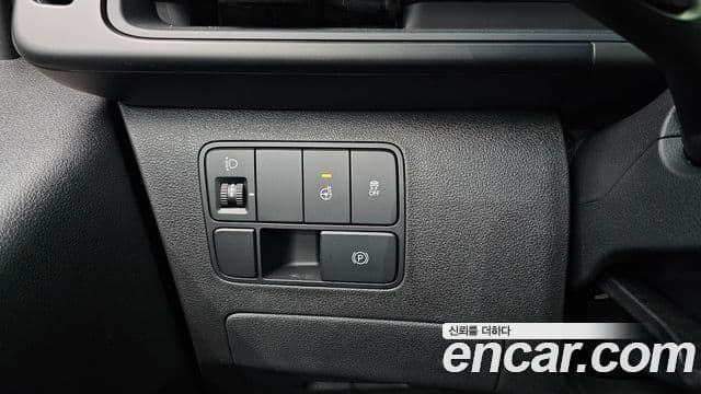 Hyundai Staria Modern, 2025 18